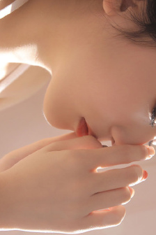 公与秀婷厨房猛烈进出视频